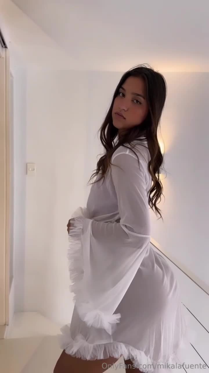 Mikaalafuente exclusive video 77 — OnlyFans girl content