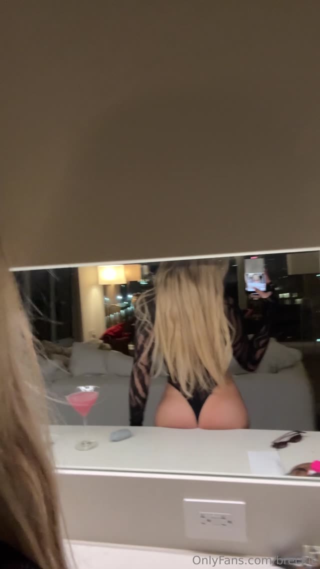 Breckiehill Breckiehill exclusive video 5 — OnlyFans girl content