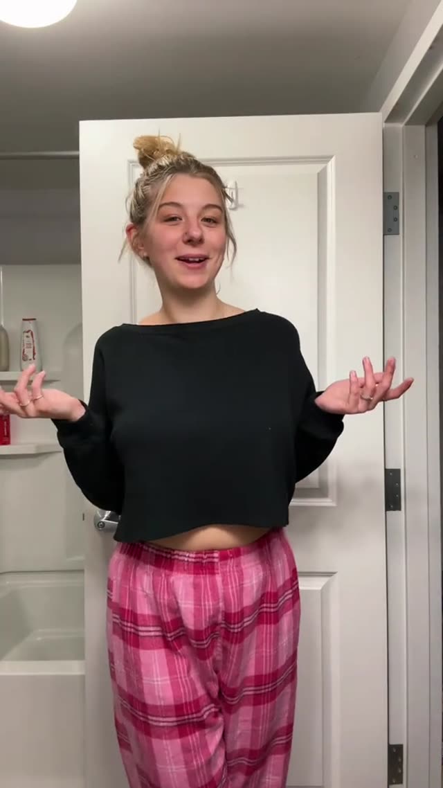 Lynntoria Lynntoria exclusive video 28 — OnlyFans girl content