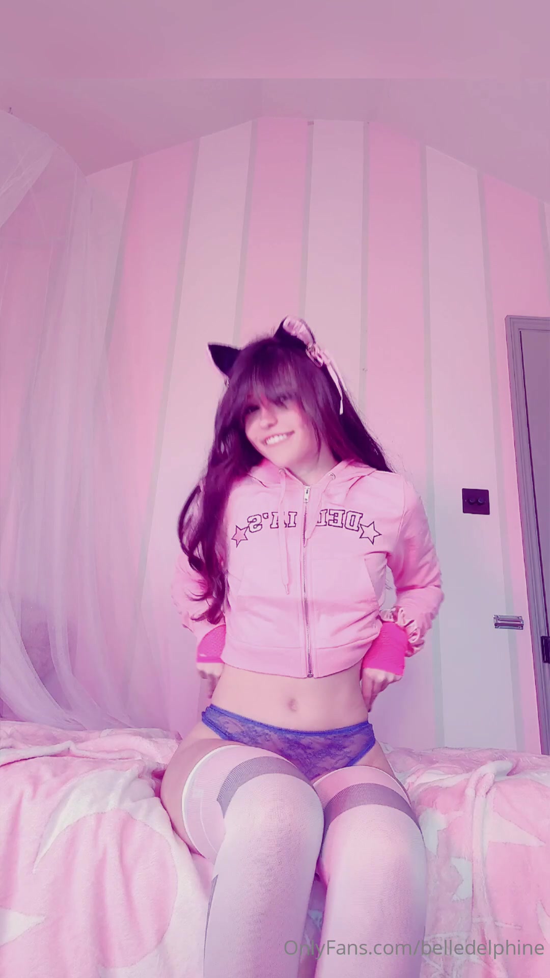 Belledelphine exclusive video 3 — OnlyFans girl content