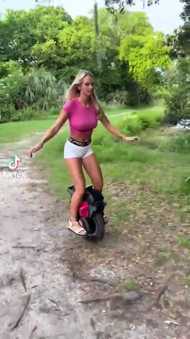 Peachyprimexo exclusive video 45 — OnlyFans girl content