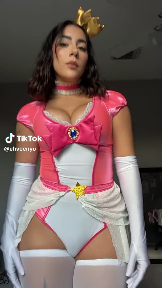 uhveeny1 uhveeny1 exclusive video 39 — OnlyFans girl content