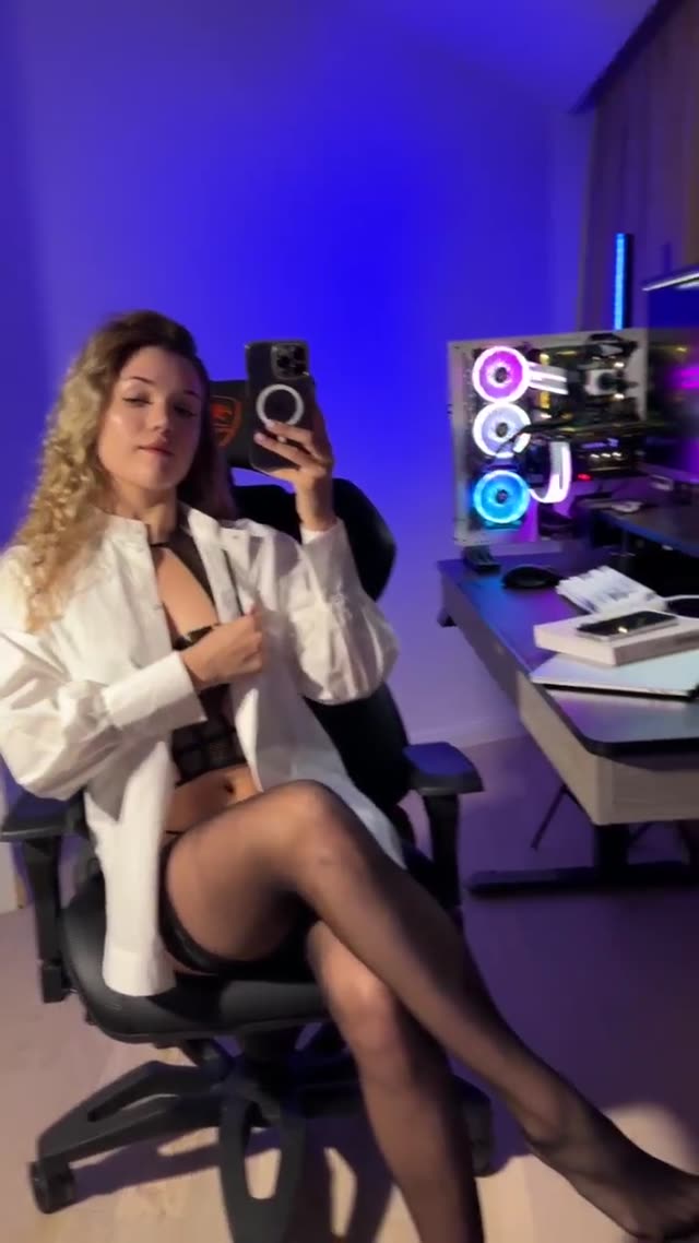 Badte4cher Badte4cher exclusive video 43 — OnlyFans girl content