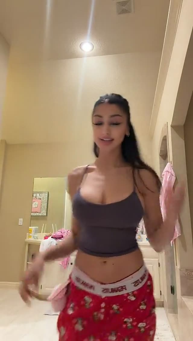 Divaflawless Divaflawless exclusive video 31 — OnlyFans girl content