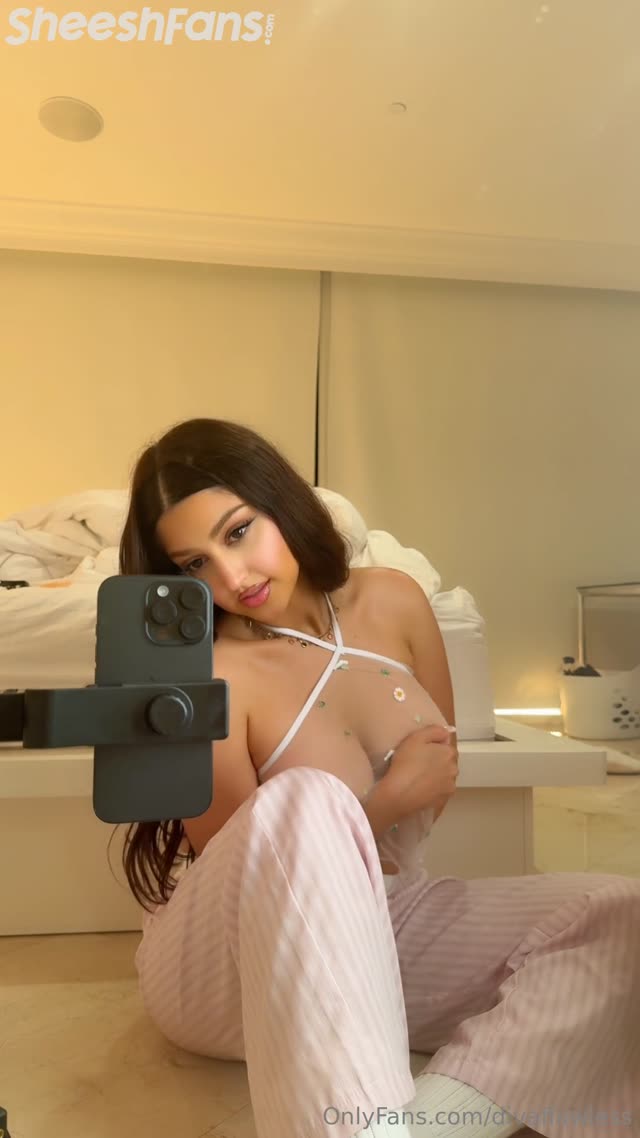 Divaflawless Divaflawless exclusive video 40 — OnlyFans girl content