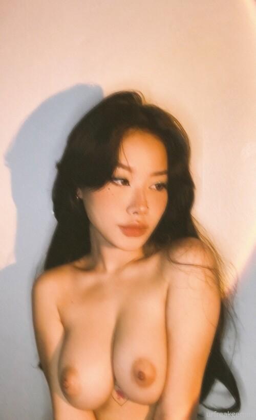 Francpatcha — Instagram girl nude model