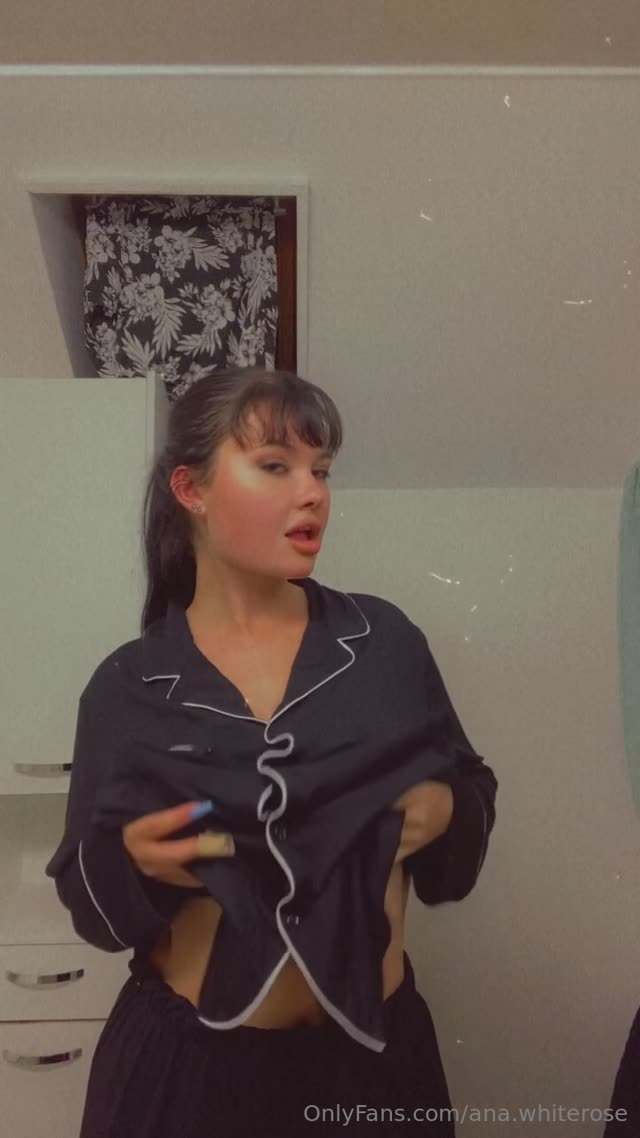 Anawhiterose Anawhiterose exclusive video 9 — OnlyFans girl content
