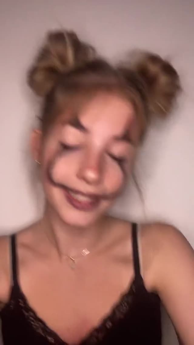 Fabienne0805 exclusive video 1 — OnlyFans girl content