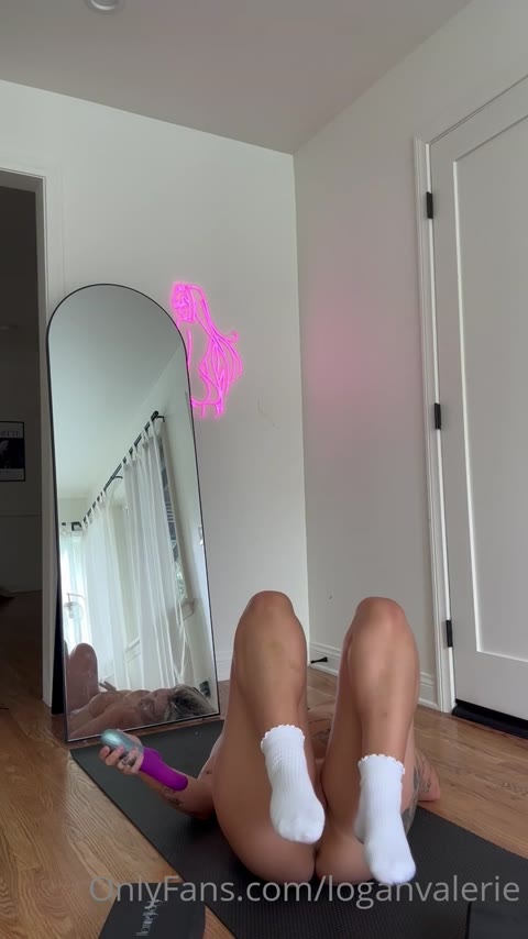 Loganvalerie exclusive video 66 — OnlyFans girl content