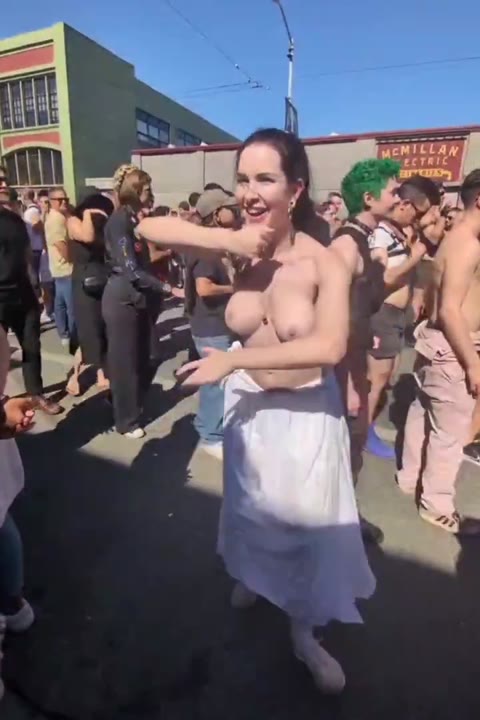 Aella_girl nude Instagram photo 4 — @aella_girl leaked