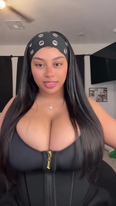 Jasmynaaliyah nude Instagram photo — @jasmynaaliyah leaked #1