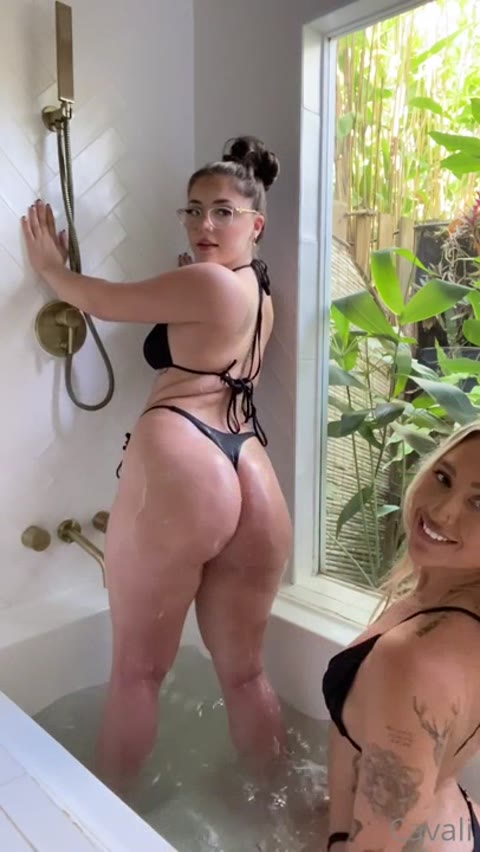 Hollybrougham nude Instagram photo 4 — @hollybrougham leaked